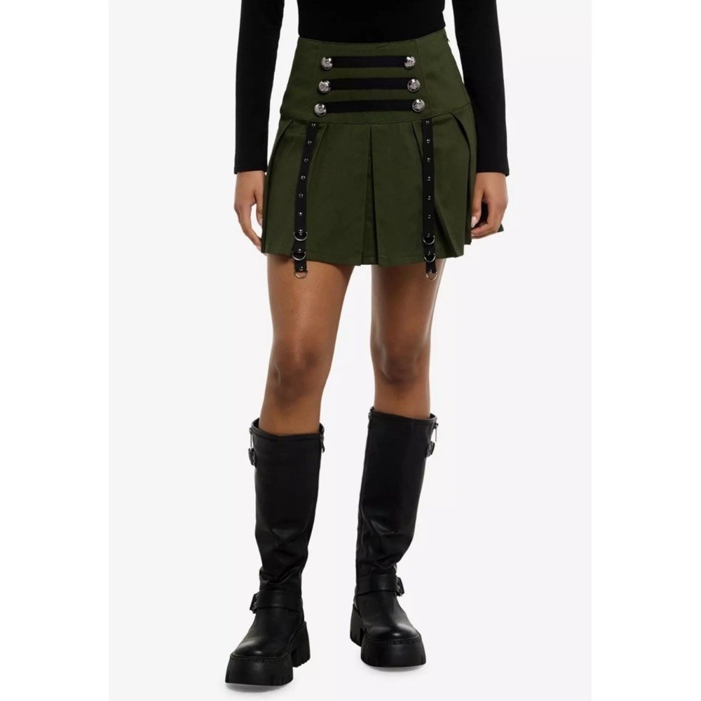 Thorn & Fable Army Green Pleated Mini Skirt with Grommet Belt M EUC Mall Goth